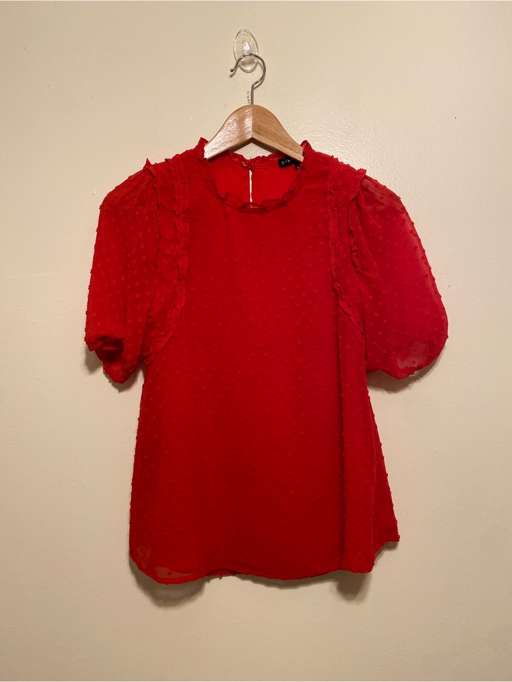 GibsonLook Red Puff-Sleeve Ruffle Blouse. Size XXS